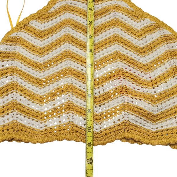 LUSH Crochet Halter Crop Top Chevron Striped Mustard White Size MEDIUM New - Picture 5 of 6